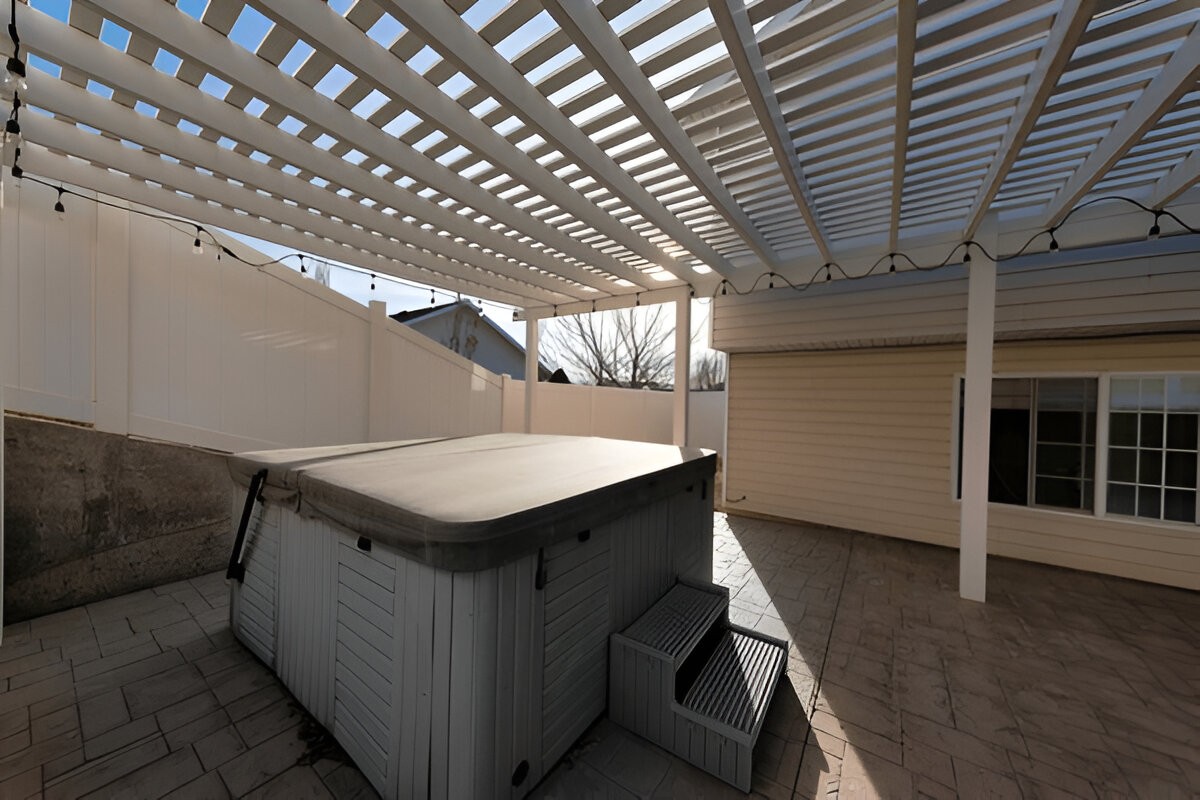 hot tub covers in Canada Canada has to offer for over 30 years! If you think you may need to replace your hot tub cover, or if you need to buy hot tub covers in Canada, this blog post is for you.